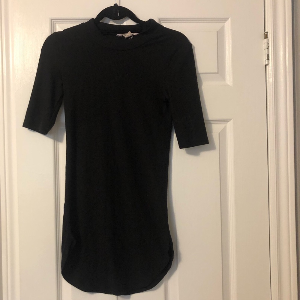 Black fitted ribbed dress